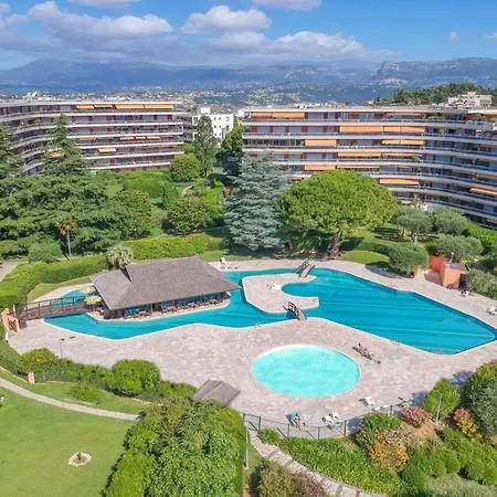 Grand Lumineux Avec Jardin Апартаменты
